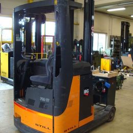 Still FM17 °°° Chariot à mât rétractable