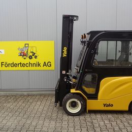 Yale ERP35UX °°° Chariot 4 roues électrique