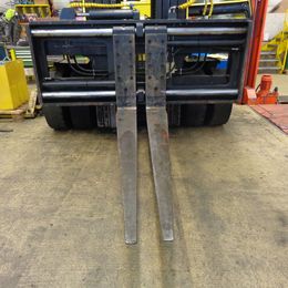 Dispositif de réglage des fourches Stabau