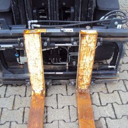 Dispositif de réglage des fourches Kaup