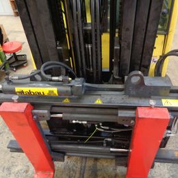 Dispositif de réglage des fourches avec déplacement latéral Stabau