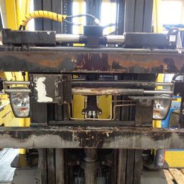 Dispositif de réglage des fourches avec déplacement latéral A.T.I.B.