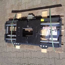 Dispositif de réglage des fourches avec déplacement latéral Meyer