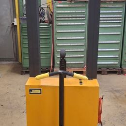 Incab Semi-Elektro Hochhubwagen °°° Gerbeur